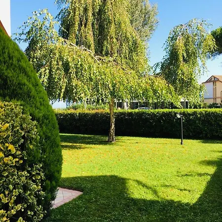 Spacious - Private Garden Near The Sea/beach Holiday home