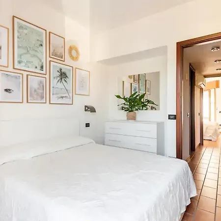 Spacious - Private Garden Near The Sea/beach Holiday home *
