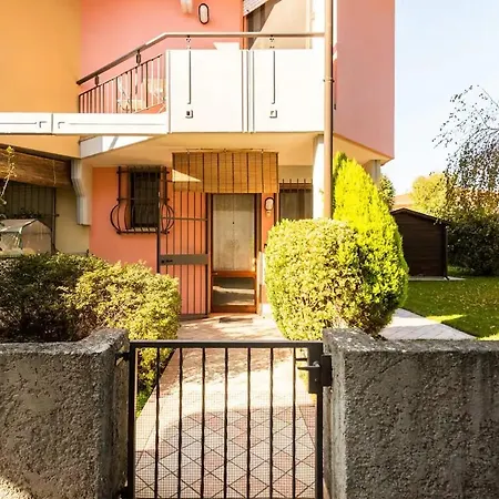 Spacious - Private Garden Near The Sea/beach Holiday home *